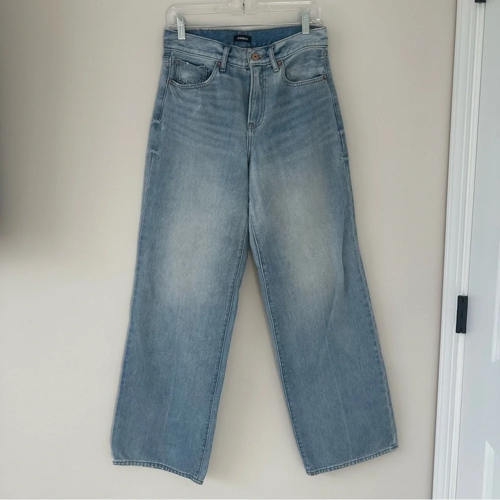 Express Women’s Wide Leg High Rise Jeans Classic Blue Casual Straight Size 4 - Picture 2 of 16